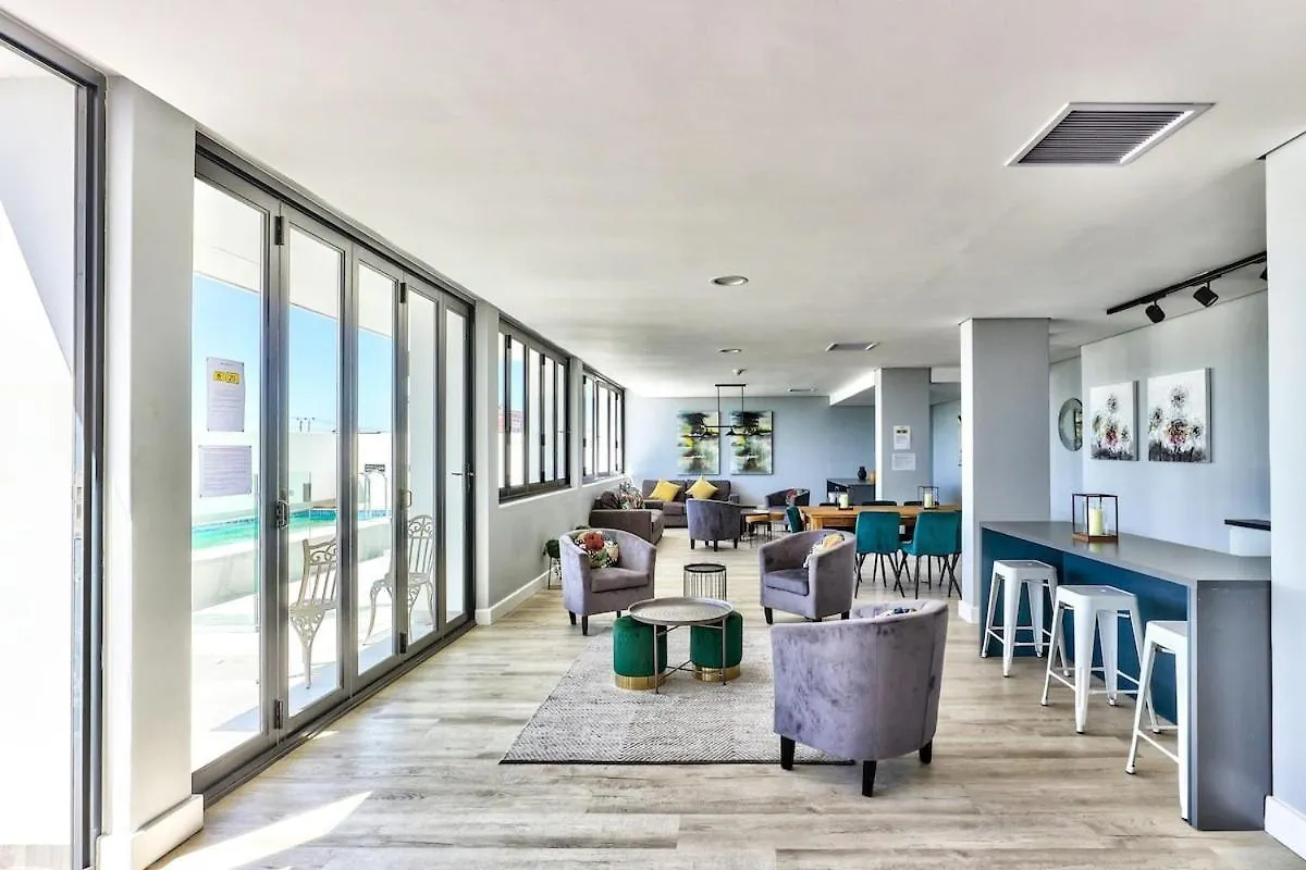 Apartment Compact 2 Bed Aptmt Parking Communal Lounge Cape Town
