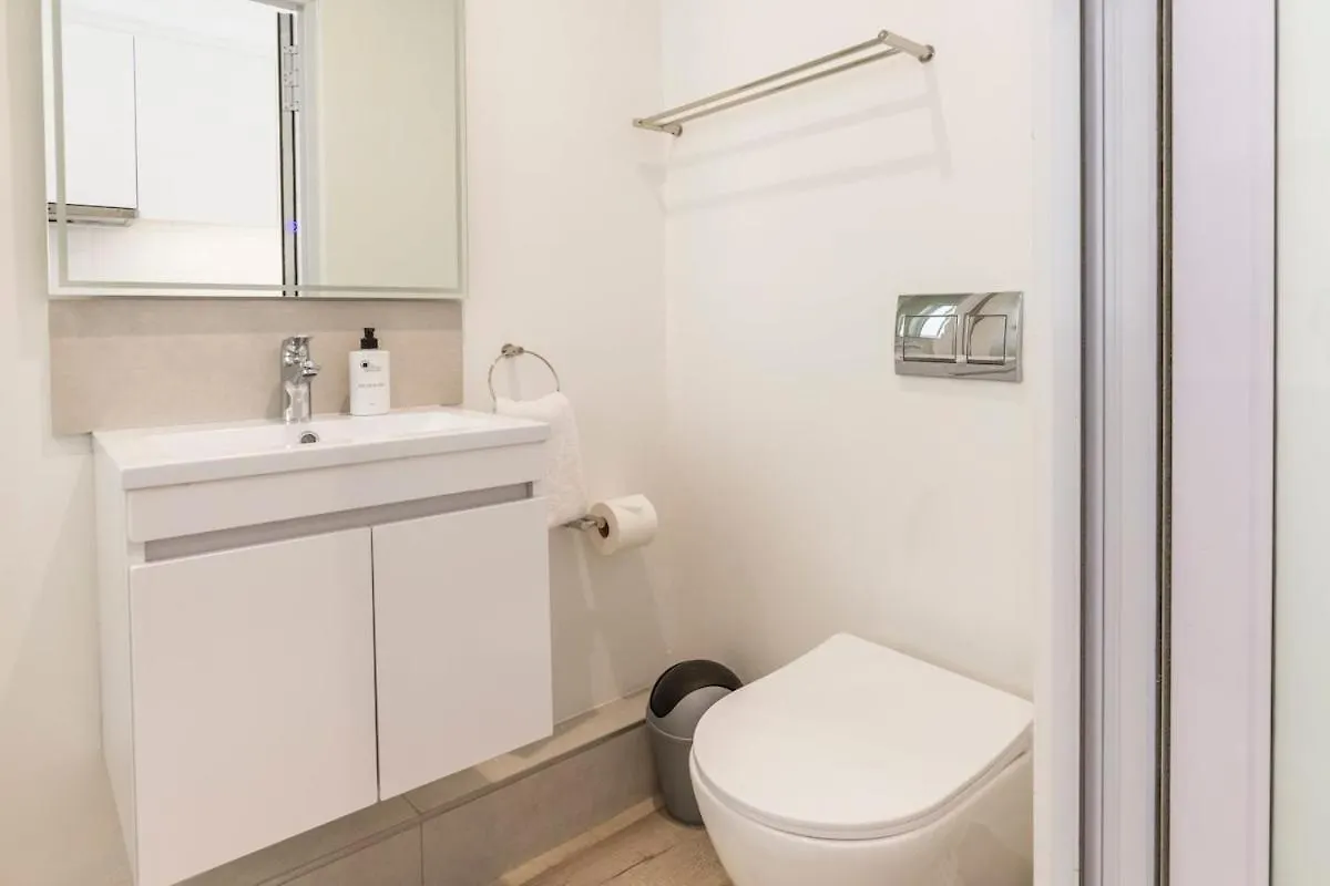 Apartment Compact 2 Bed Aptmt Parking Communal Lounge Cape Town